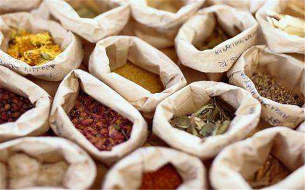 秋季少吃這些易上火 秋季少吃這些易上火